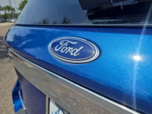 Used 2020 Ford Explorer Limited RWD image 12