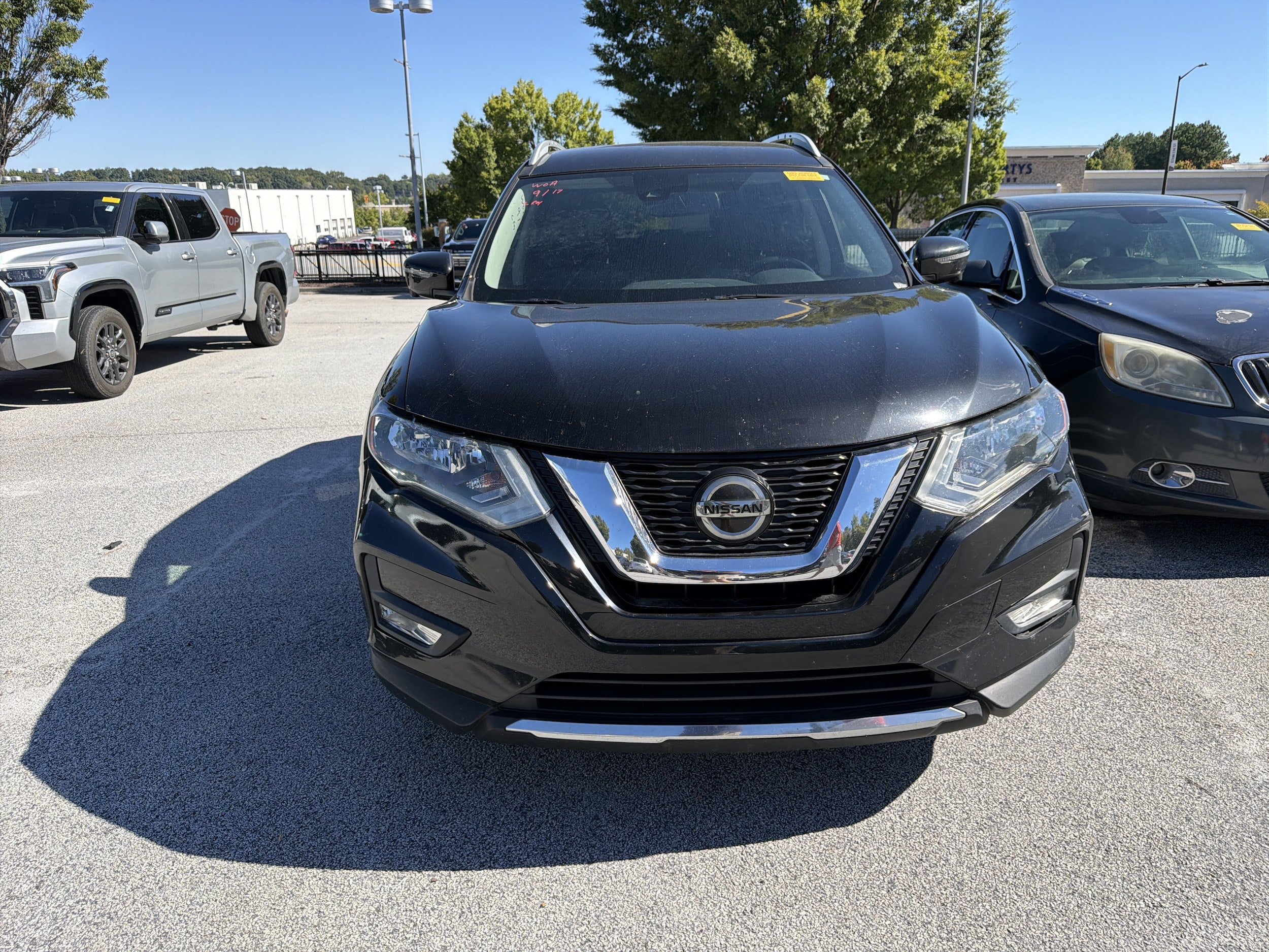 Used 2019 Nissan Rogue FWD image 6
