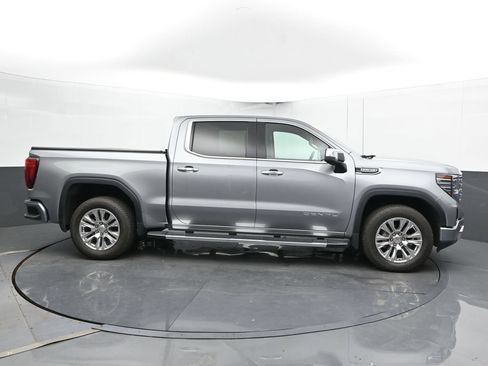 Used 2024 GMC Sierra 1500 Denali AWD/4WD image 4