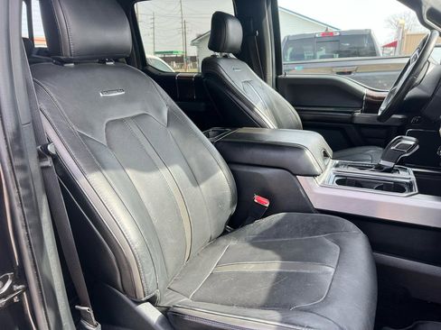 Used 2015 Ford F150 Platinum w/ Equipment Group 701A Luxury AWD/4WD image 18