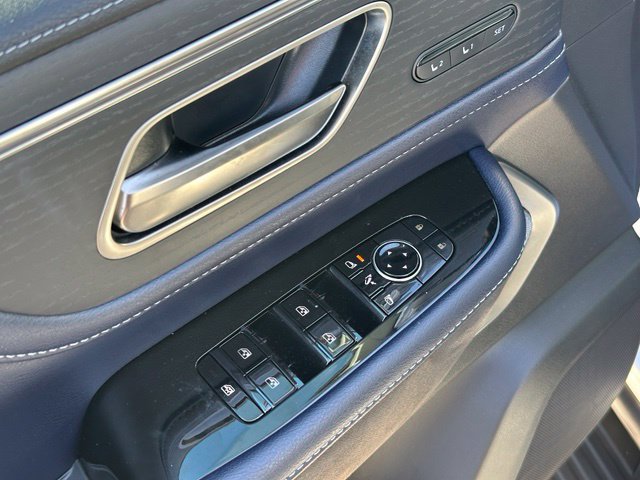 Certified 2026 INFINITI QX60 Luxe w/ Cargo Package AWD/4WD image 13