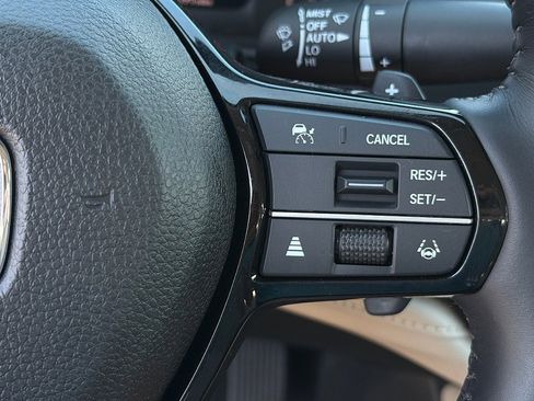 Used 2025 Honda Accord Touring image 17