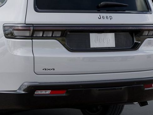 New 2026 Jeep Grand Wagoneer L Limited AWD/4WD image 13