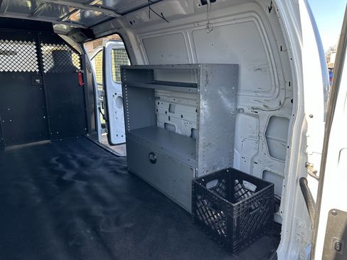 Used 2010 Ford E-150 and Econoline 150 image 23