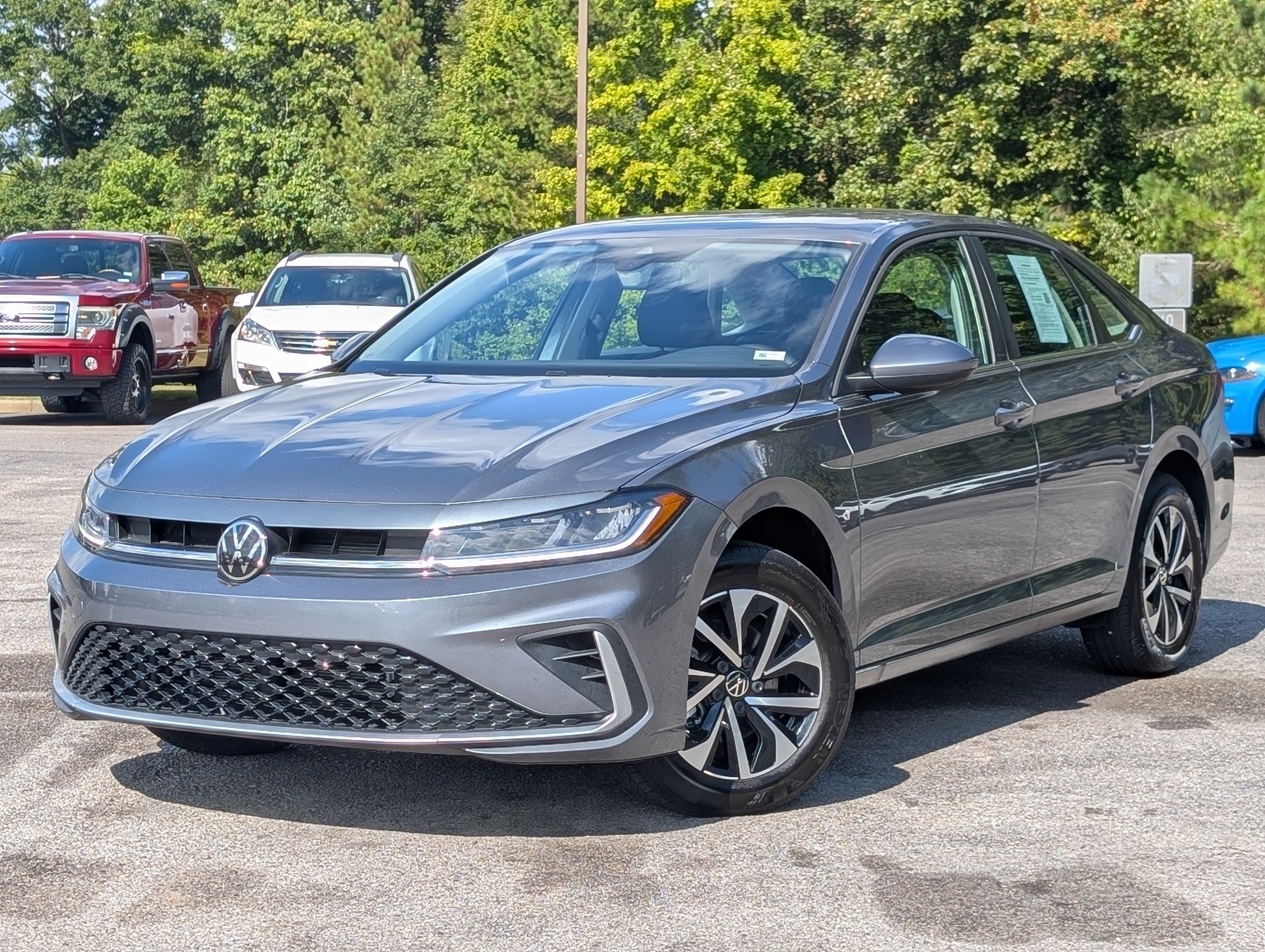 Used 2025 Volkswagen Jetta S FWD image 4