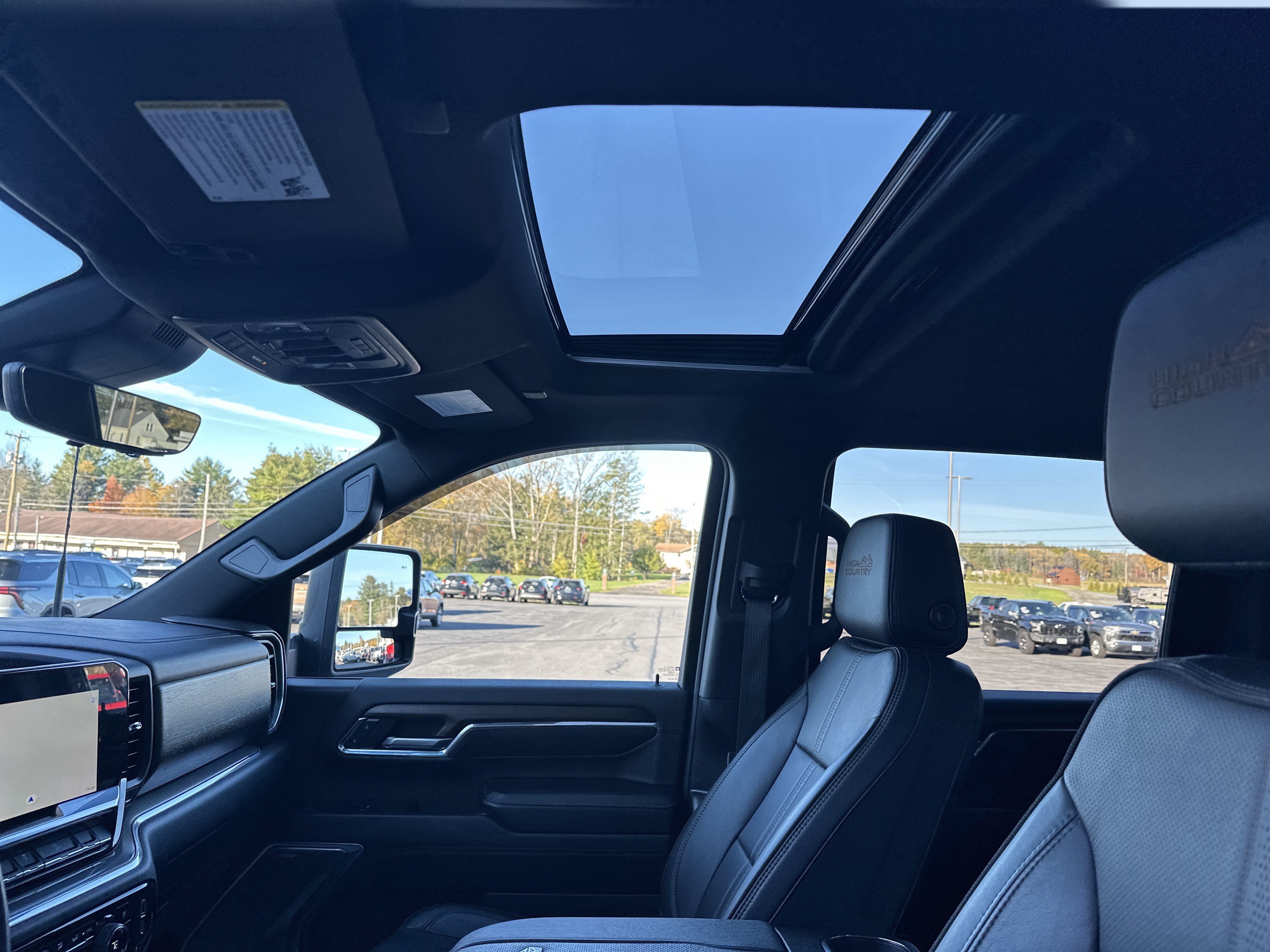Certified 2024 Chevrolet Silverado 2500 High Country w/ High Country Premium Package AWD/4WD image 11