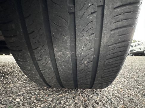 Used 2015 Ford Fusion SE w/ Equipment Group 201A FWD image 18