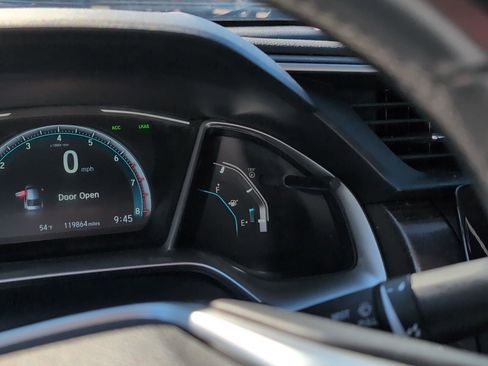 Used 2020 Honda Civic EX image 24