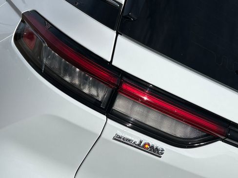 Used 2024 Jeep Grand Cherokee Limited w/ Trailer Tow Package image 24