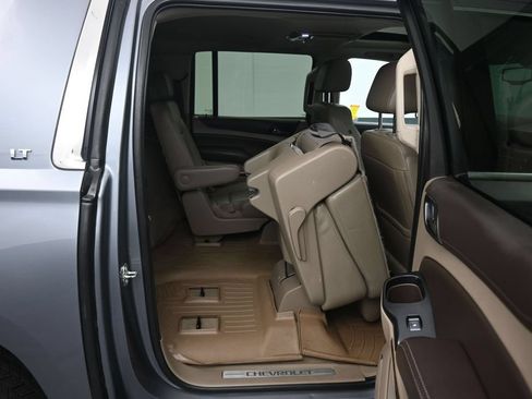 Used 2020 Chevrolet Suburban LT AWD/4WD image 48
