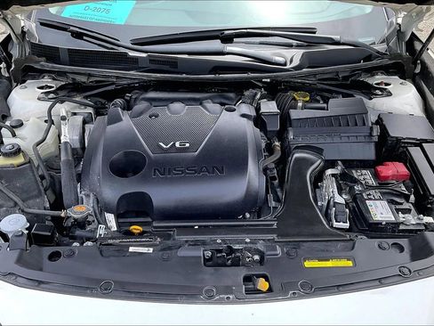 Used 2023 Nissan Maxima SL FWD image 36