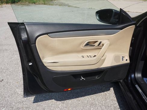 Used 2013 Volkswagen CC R-Line FWD image 24