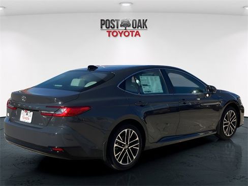 New 2026 Toyota Camry XLE image 7