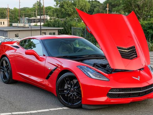 Used 2016 Chevrolet Corvette Stingray Coupe RWD image 50