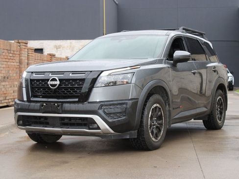 Used 2023 Nissan Pathfinder Rock Creek image 2