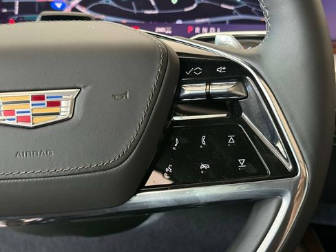 Used 2026 Cadillac Escalade Platinum Sport w/ LPO, ONYX Package AWD/4WD image 29