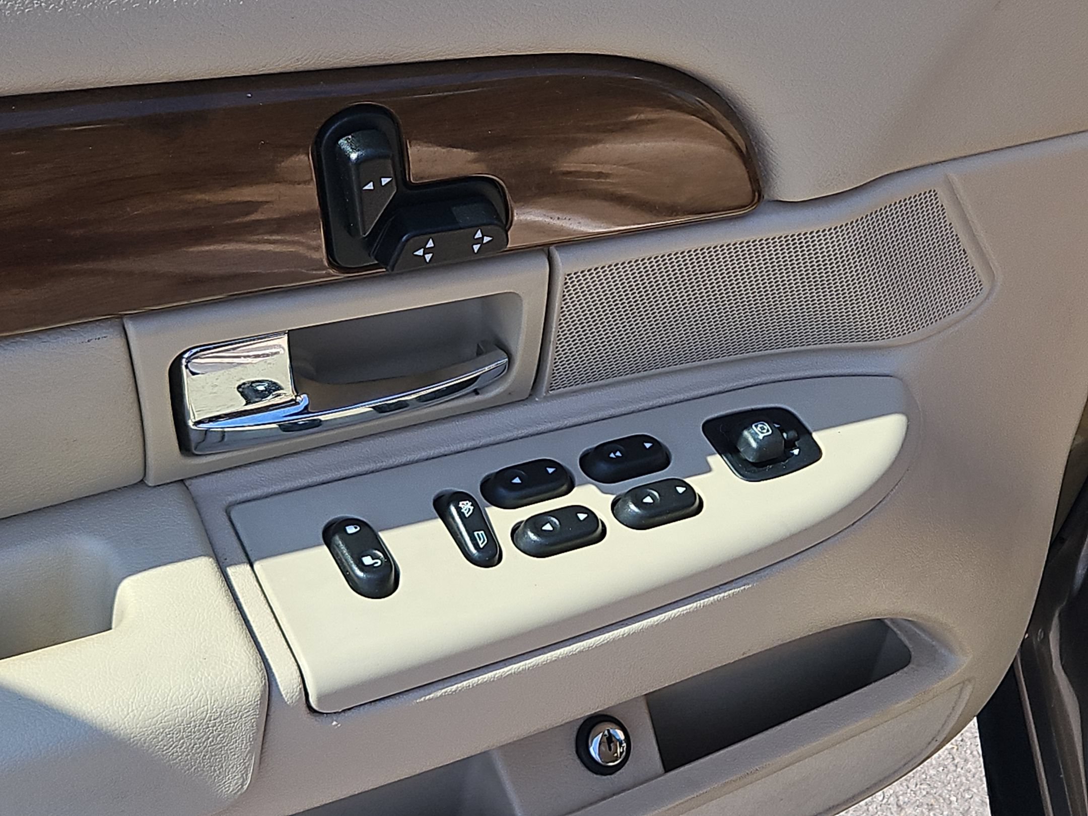 Used 2006 Mercury Grand Marquis LS RWD image 21