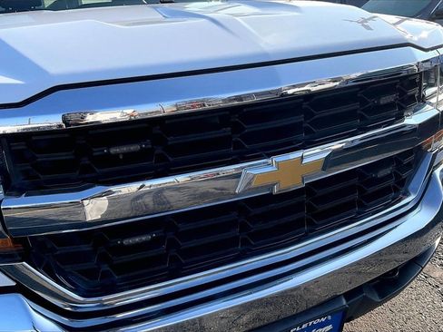 Used 2018 Chevrolet Silverado 1500 LT w/ All Star Edition image 28