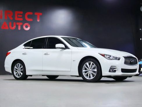 Used 2017 INFINITI Q50 2.0t w/ Moonroof Package image 8