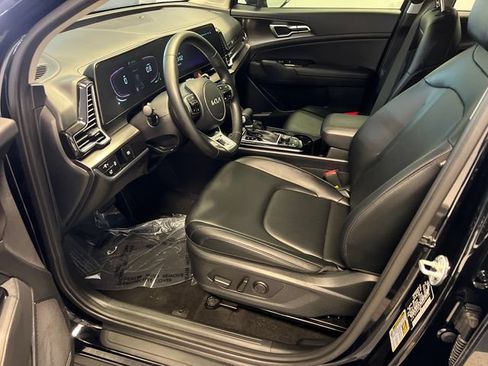 Used 2025 Kia Sportage EX w/ Premium Package FWD image 7