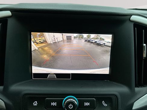 Used 2023 GMC Terrain SLE w/ Driver Convenience Package AWD/4WD image 19