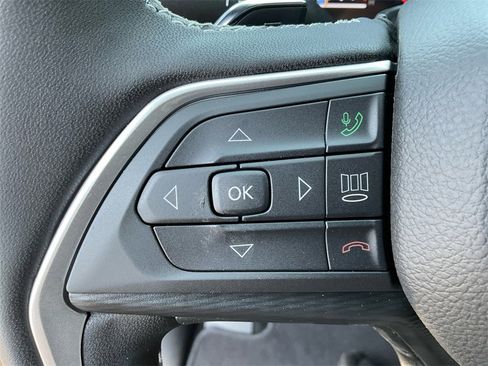 New 2025 Jeep Grand Cherokee L Laredo w/ Luxury Tech Group I image 32