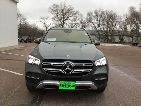 Used 2021 Mercedes-Benz GLE 450 4MATIC image 3
