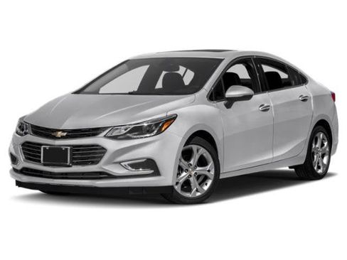 Used 2018 Chevrolet Cruze Premier FWD image 4