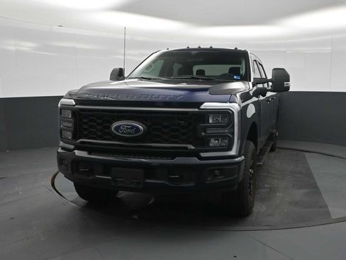 Used 2024 Ford F250 XL w/ STX Appearance Package AWD/4WD image 3