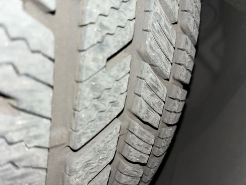 Used 2022 Mercedes-Benz C 300 4MATIC Sedan image 5