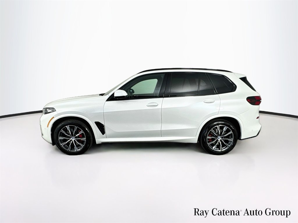Used 2026 BMW X5 xDrive40i w/ M Sport Package AWD/4WD image 4