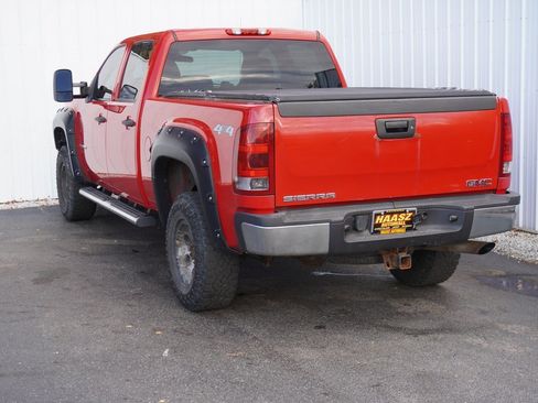 Used 2010 GMC Sierra 2500 W/T w/ Work Truck Preferred Package image 4