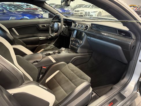 Used 2022 Ford Mustang Shelby GT500 w/ Technology Package RWD image 14