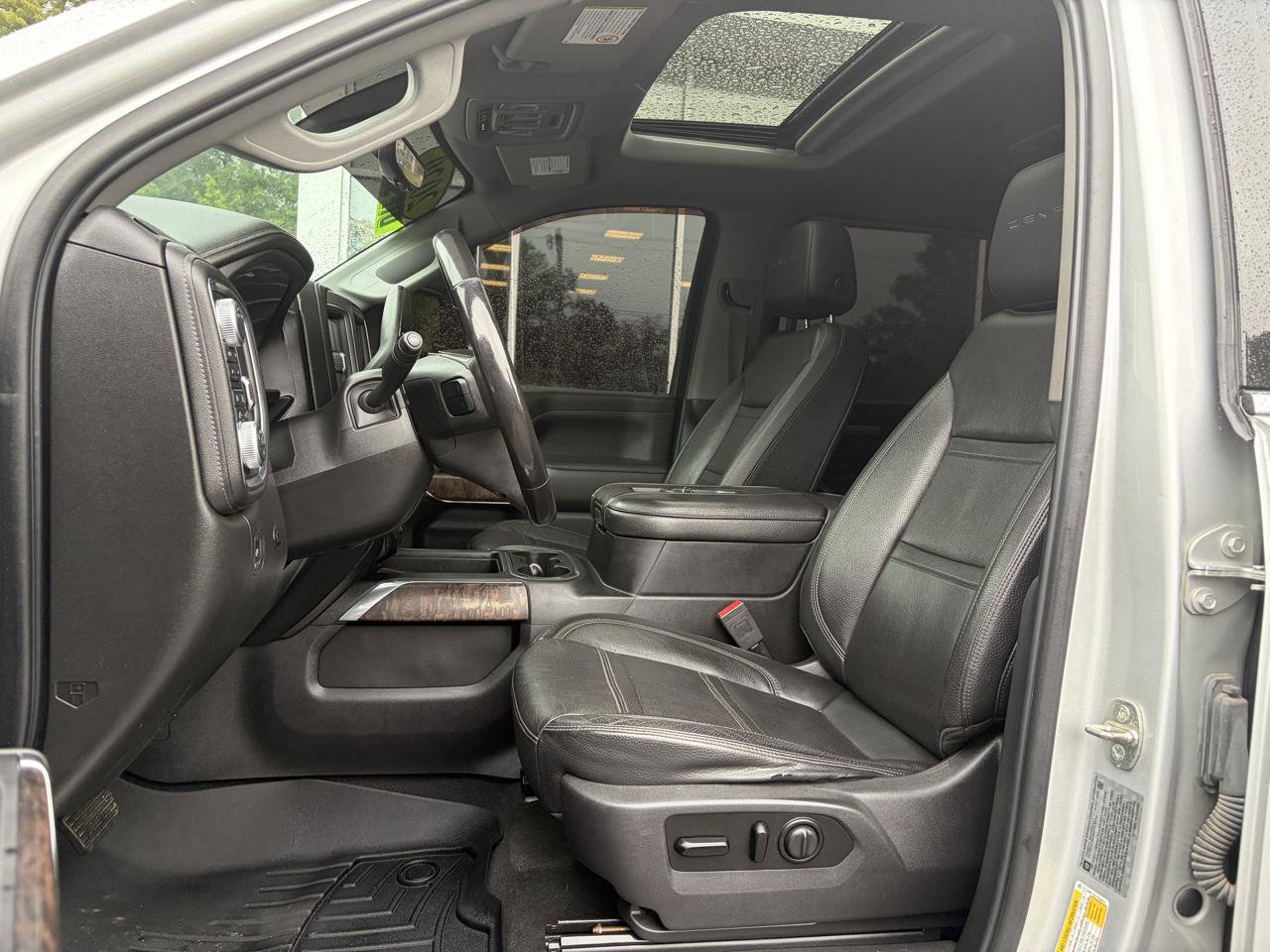 Used 2020 GMC Sierra 2500 Denali w/ Denali Ultimate Package AWD/4WD image 17