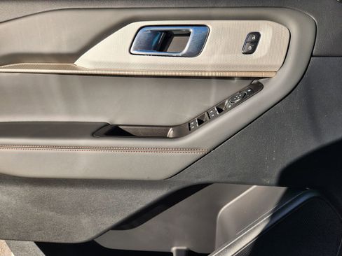 New 2026 Ford Explorer Active image 21