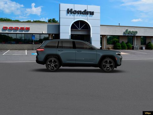 New 2026 Jeep Grand Cherokee Limited image 9