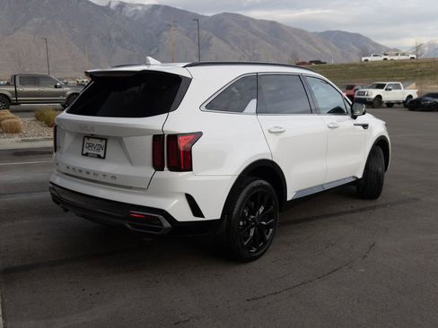 Used 2022 Kia Sorento EX image 6