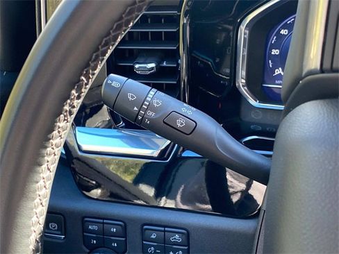 Used 2024 Chevrolet Silverado 2500 LTZ image 22