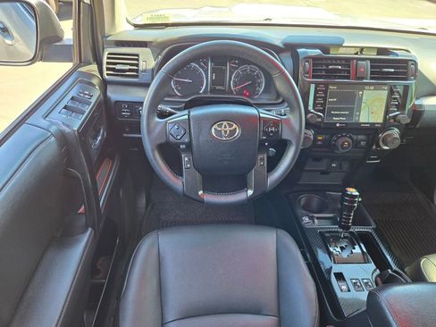 Used 2021 Toyota 4Runner TRD Off-Road Premium w/ Moonroof Package AWD/4WD image 11