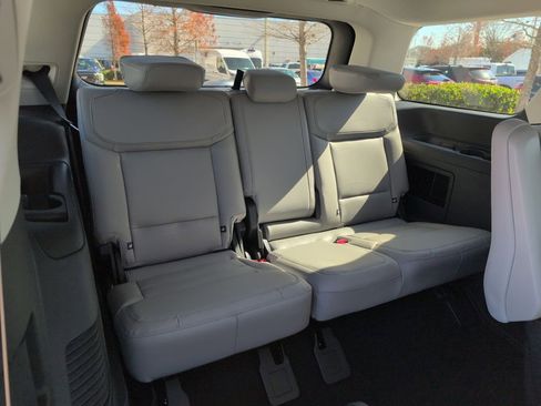 New 2026 Ford Expedition Active image 14