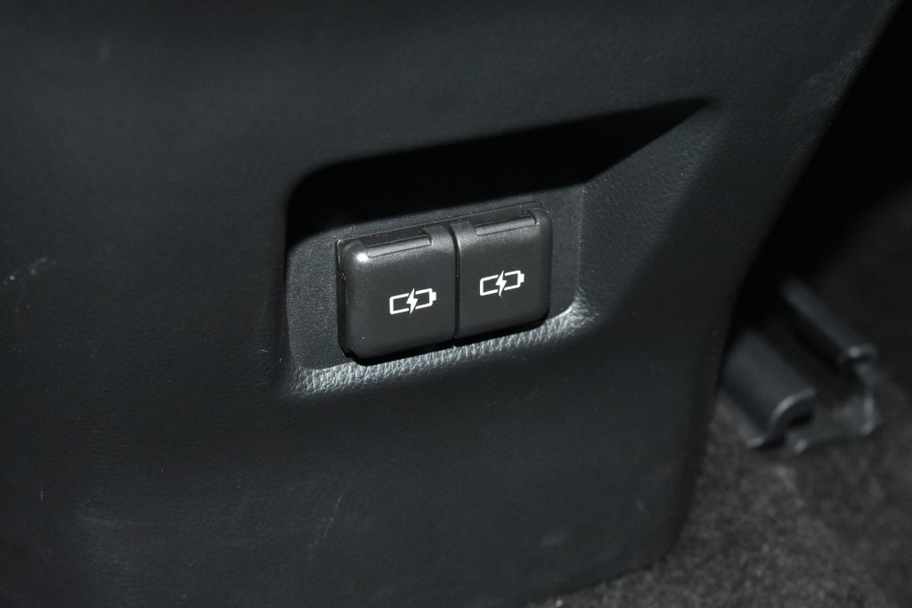 Used 2024 Toyota RAV4 Adventure AWD/4WD image 21