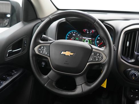 Used 2022 Chevrolet Colorado Z71 AWD/4WD image 14