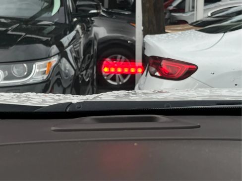 Used 2018 GMC Acadia Denali w/ Technology Package FWD image 34