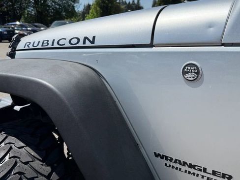 Used 2008 Jeep Wrangler Unlimited Rubicon w/ Dual Top Group AWD/4WD image 40