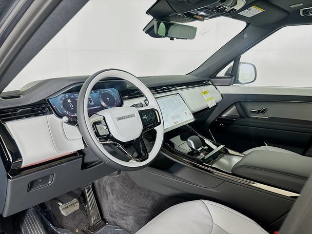New 2026 Land Rover Range Rover Sport Dynamic SE AWD/4WD image 9