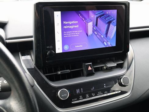 Used 2024 Toyota Corolla LE image 18