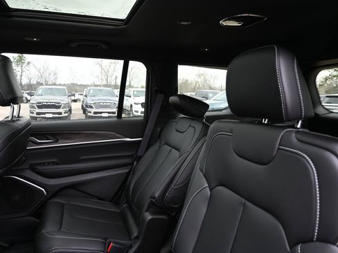 New 2026 Jeep Grand Cherokee L Limited image 20