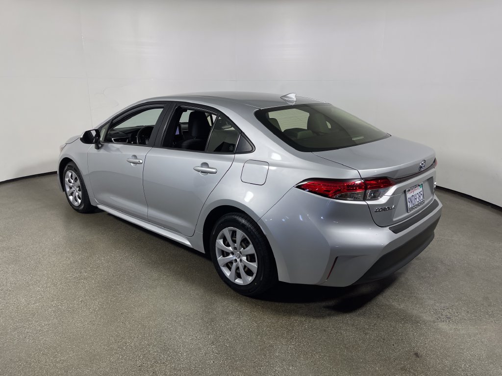 Used 2024 Toyota Corolla LE FWD image 5