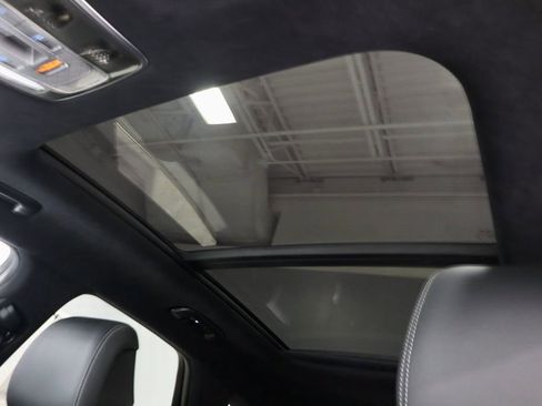 Used 2025 Genesis GV70 3.5T Sport w/ Sport Advanced Package AWD/4WD image 33