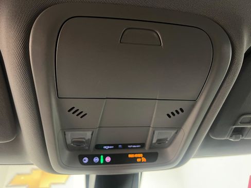Used 2025 Chevrolet Blazer LT AWD/4WD image 50